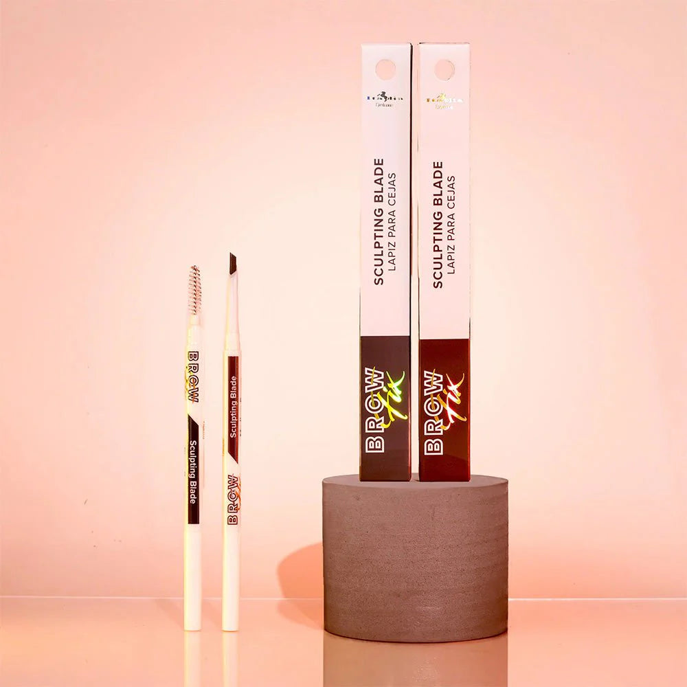 Italia Deluxe Lapiz Para Cejas Sculpting Blade